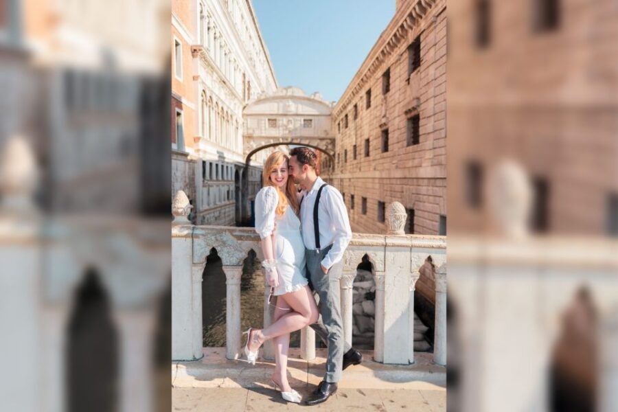 Venice: City Portrait Session with Professional Photographer - Weather in Venice: rain, wind, and your best backup plan