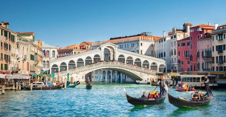 Venice City Walking Tour with an APP - Palazzo Contarini del Bovolo: the staircase stop you’ll remember