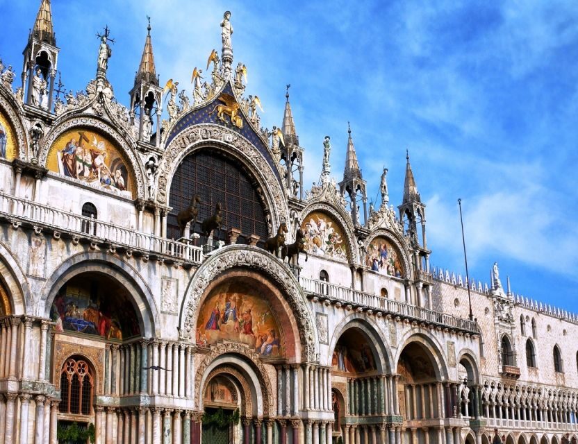 Venice Combo: Gondola, St. Mark’s Basilica Pala d'Oro option - Traditional shared gondola ride: the view is the point