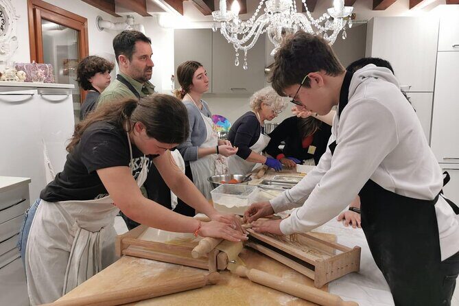 Venice Cooking Class in Mestre – Pasta & Tiramisu, wine and more - What you actually cook: ravioli, gnocchi, and fresh pasta