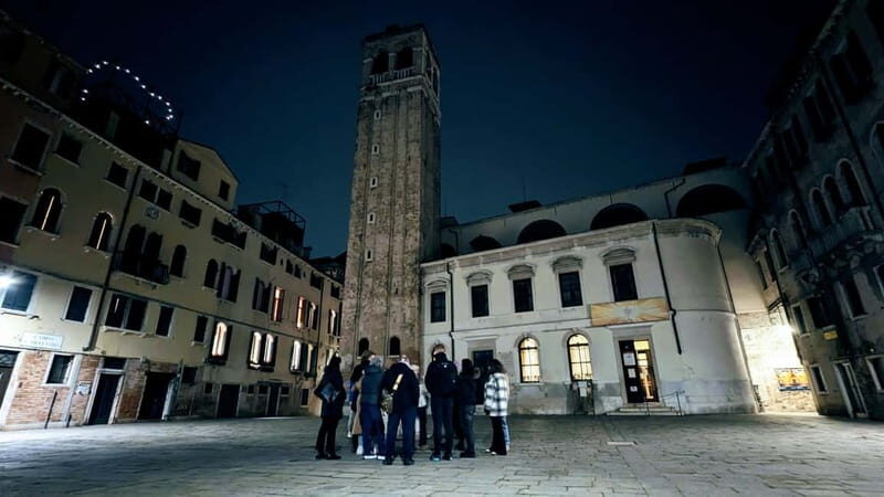 Venice: Crimes, Legends, and Mysteries Sunset Tour - Law enforcement by water: what made it hard