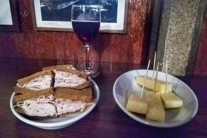 Venice Dinner Food Tour around Jewish Ghetto & Cannaregio Quarter - The guide makes the difference: why Vanessa’s style is a big deal