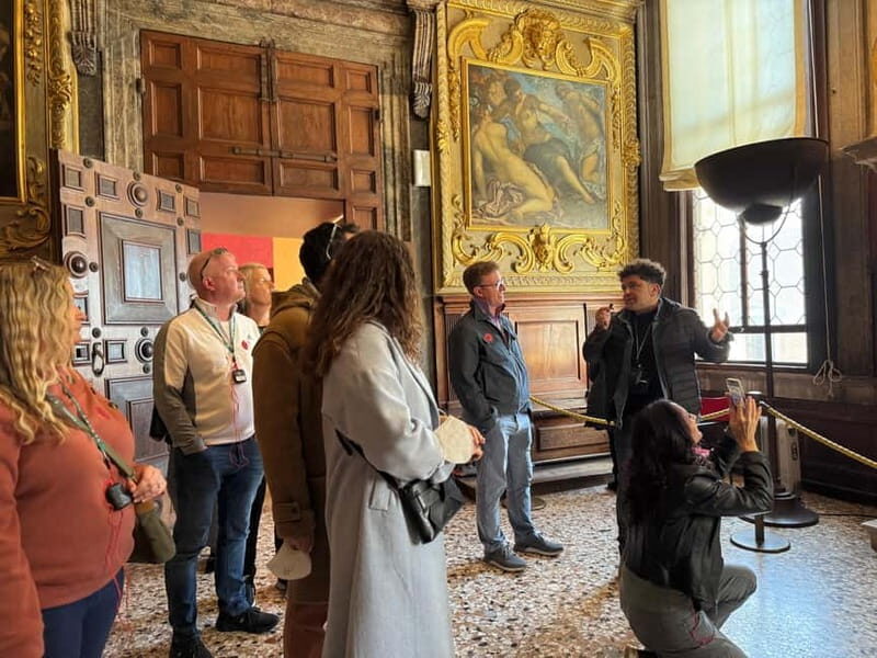 Venice: Doge Palace Guided Tour & Secret Itineraries Option - Secret Itineraries Option: Private Rooms, Casanova Cell, and the Tight Places