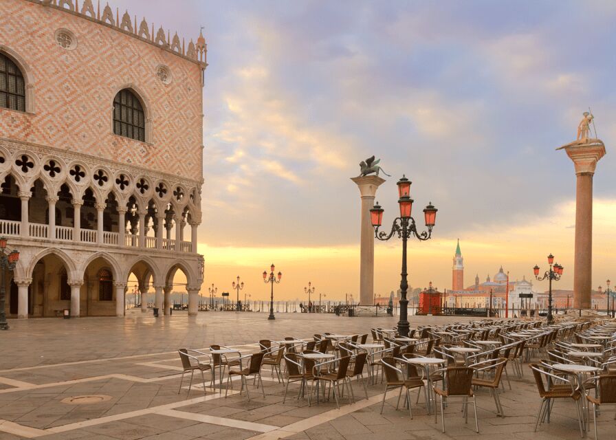 Venice: Doge’s Palace and Basilica Roman Empire Guided Tour - Prisons and the Bridge of Sighs: Prestige Meets Control
