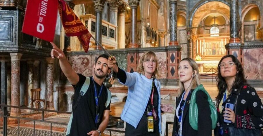 Venice: Doge's Palace and St Mark's Tour with Gondola Ride - Doge’s Palace: justice and prison, not just the fancy rooms