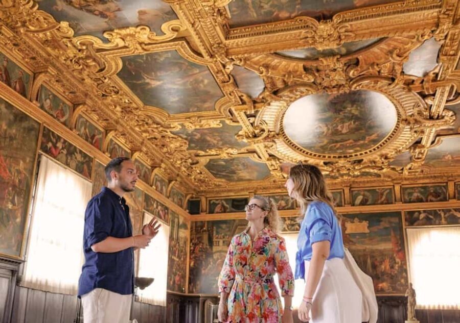 Venice: Doge's Palace and St Mark's Tour with Gondola Ride - The Murano + Burano upgrade: crafts with real-world texture