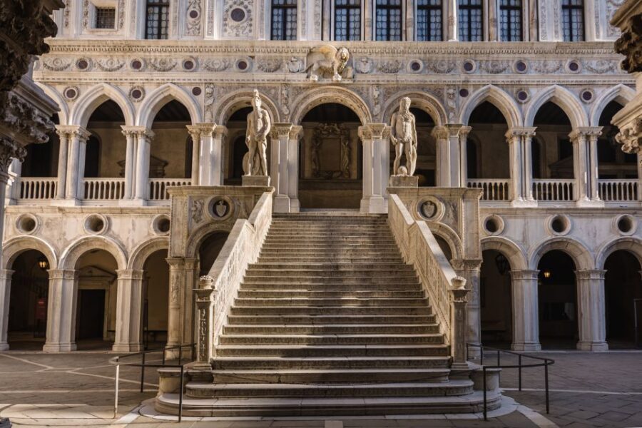 Venice: Doge's Palace, Bridge of Sighs & Prisons Guided Tour - FAQ