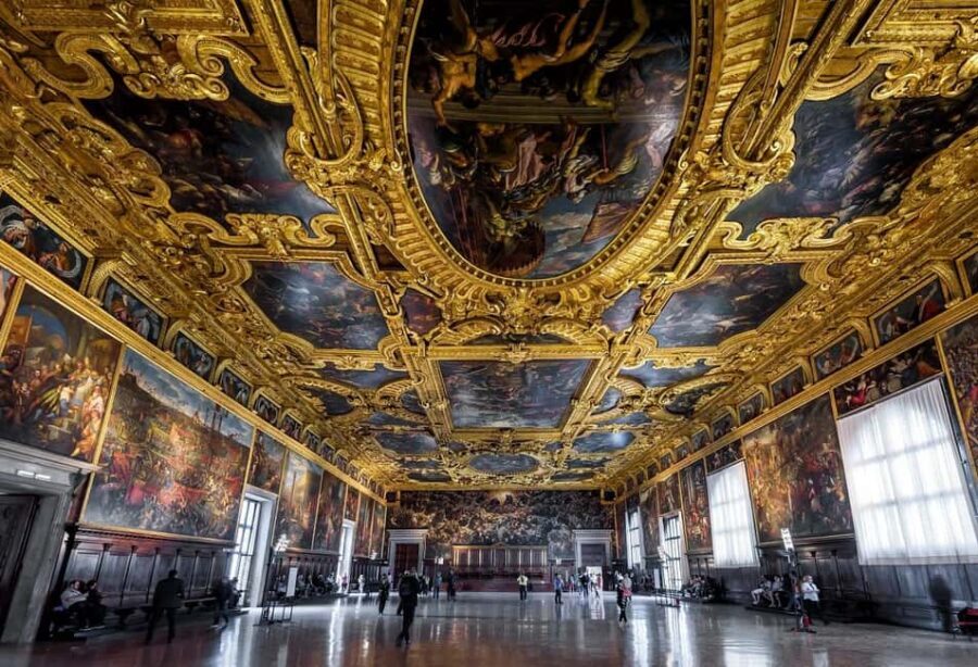 Venice: Doge's Palace Guided Tour with Optional Gondola Ride - The Bridge of Sighs and the New Prisons: history with consequences