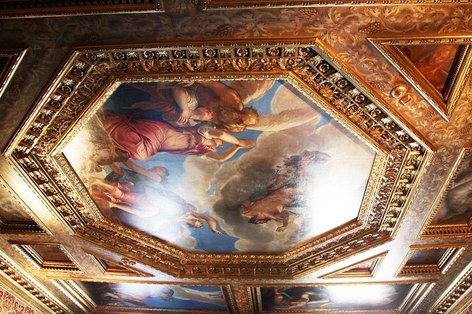 Venice: Doge’s Palace Prisons & Secret Itineraries Guided Tour - Comfort Notes: Stairs, Heat, and the Luggage Rule