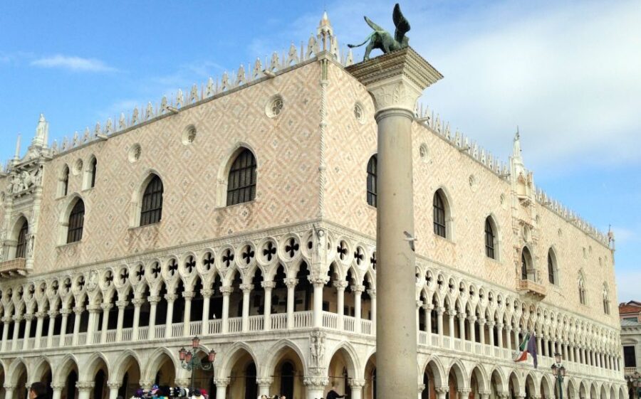 Venice: Doge's Palace & Saint Mark's Small Group Tour - Doge’s Palace: Political Venice in Marble, Wood, and Fear