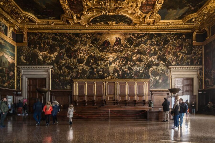Venice: Doge's Palace Skip-the-Line Ticket with Guidebook - History Gallery VR: How St. Mark’s Changes Over Time