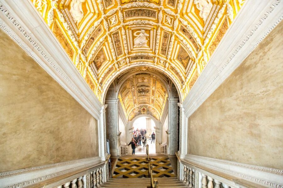 Venice: Doge's Palace Skip-the-Line Tour with Prisons - Art You Recognize: Tintoretto, Titian, Veronese, Bellini in Context