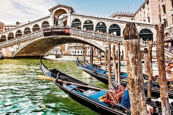 Venice: Enchanting City Walk & Majestic Gondola Glide! - Stop 2: Campo Santa Maria Formosa and Santa Maria Formosa Church