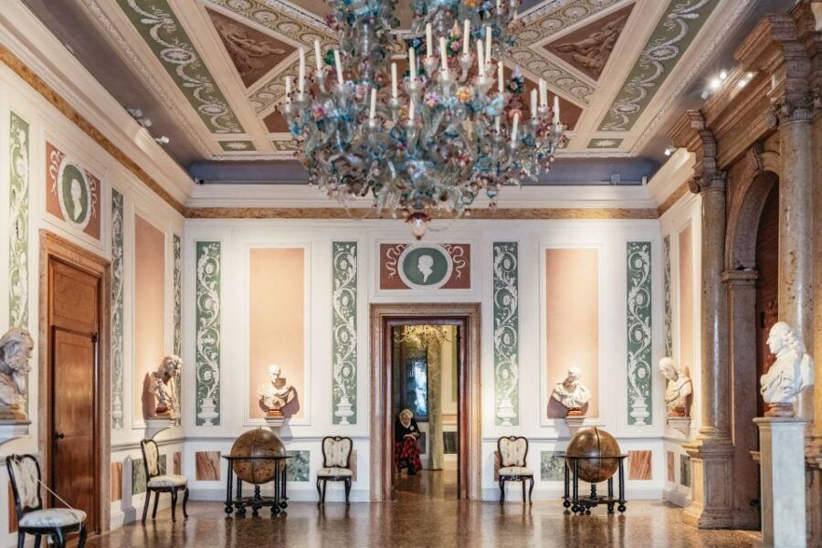 Venice: Fondazione Querini Stampalia Entry Tickets - Best Time to Go in Venice: Hours and the Monday Problem