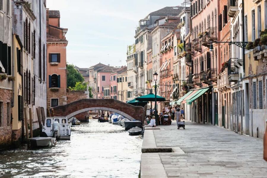 Venice Food Tasting Tour: Bites, Wine, Dinner & Local Guide - Key points before you go