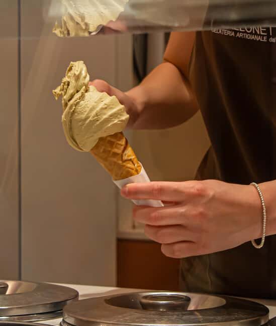Venice: Food Tasting Tour with Cicchetti and Wine - Pacing, comfort, and what to wear so you enjoy the walk