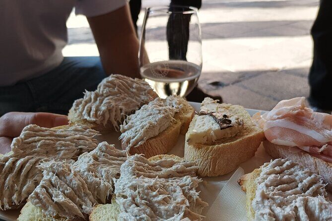 Venice Food Tour - From aperitivo to cicchetti: how you taste Venice step by step