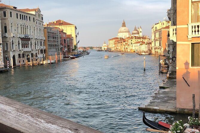 Venice Food Tour with 6+ Tastings with Cicchetti, Spritz & More - What you’ll eat: cicchetti, baccalà mantecato, meatballs, and more