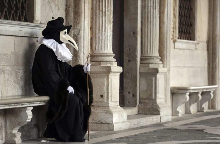 Venice: Ghost Tour to Rialto and San Marco Square - Entering Venice’s Night Mood: What You’re Actually Buying