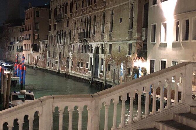 Venice: Ghosts and Legends Evening Private Walking Tour - Rialto Bridge at dusk: the oldest Grand Canal crossing