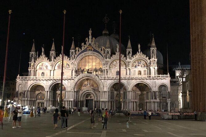 Venice: Ghosts and Legends Evening Private Walking Tour - Canal Grande: seeing the city’s main waterway S-curve