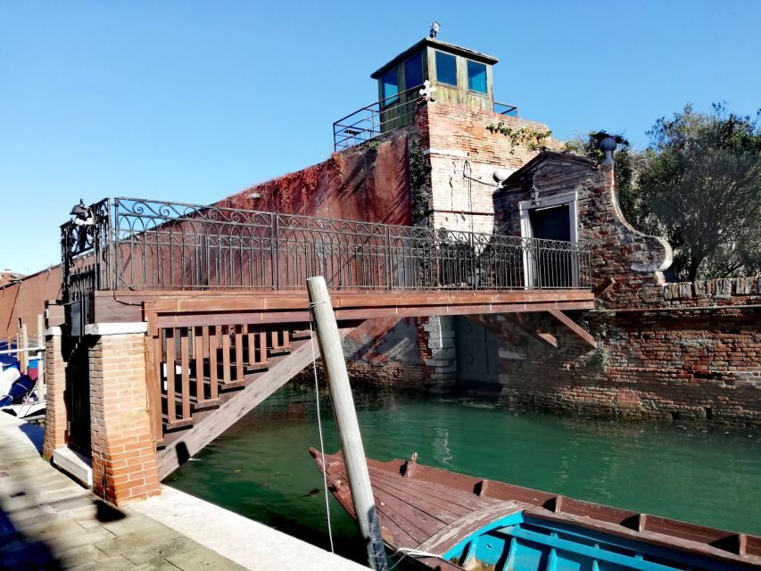Venice: Giudecca Island Discover Walking Tour - What “Giudecca’s unofficial seventh sestiere” means on the ground