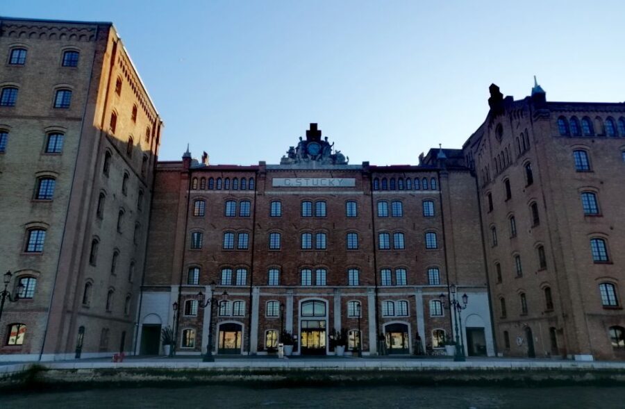 Venice: Giudecca Island Discover Walking Tour - Price and value: $146.14 for a guided island read