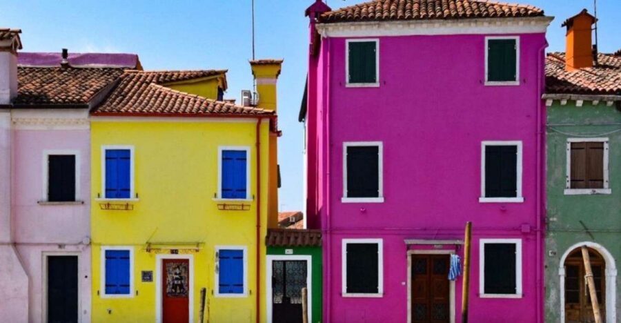 Venice: Grand Canal, Murano and Burano Half-Day Boat Tour - Burano painted houses and your built-in coffee break