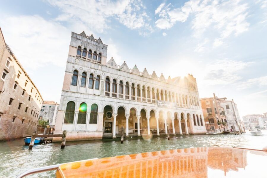 Venice: Grand Canal Private Boat Trip - The 1-hour route: Rialto Bridge, Accademia, and the Giudecca Canal