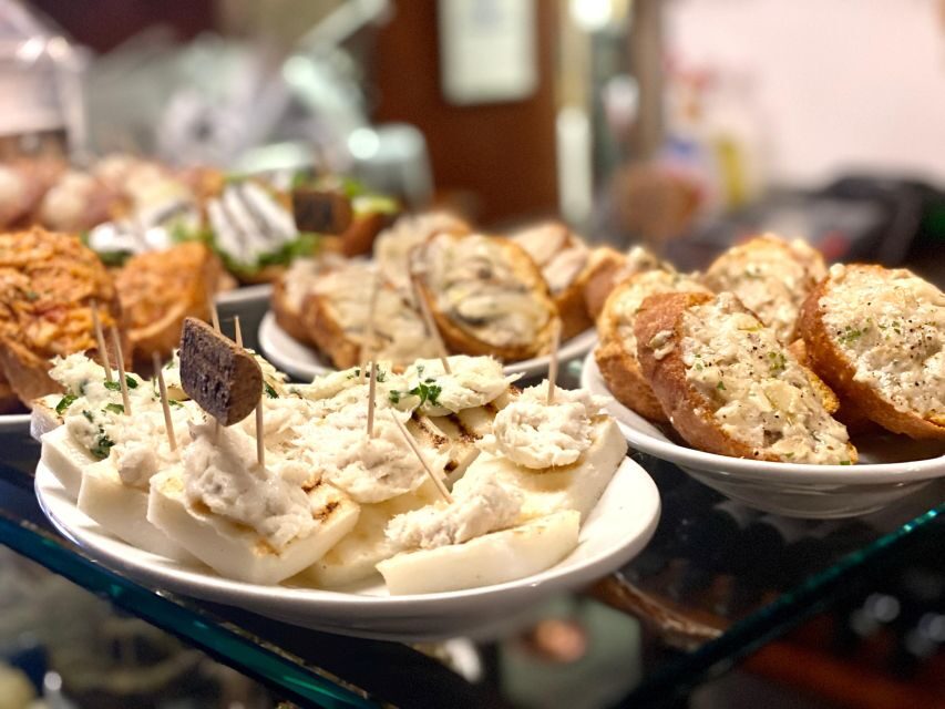 Venice: Guided City Highlights and Street Food Tour - Street Food in Venice Is a City-Reading Lesson