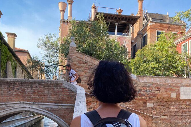 Venice Hidden Gems and Secrets Tour with a Local in Small Group - Fondamenta Zattere: the long waterfront and how palazzi relate to it