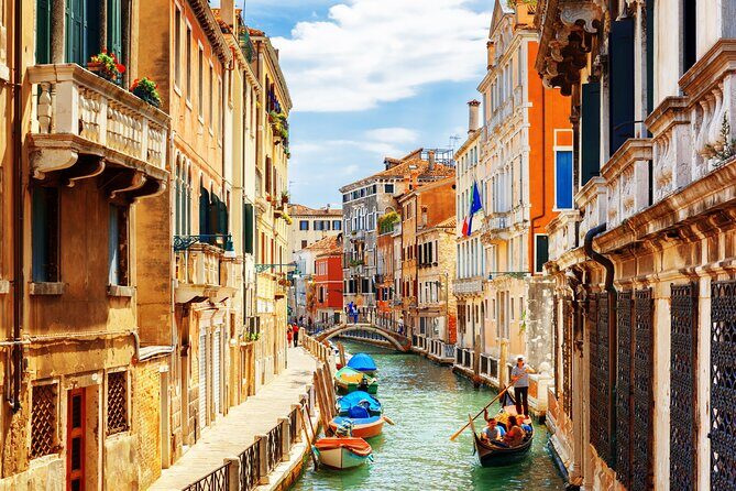 Venice: Hidden Gems Walking Tour with a Local Guide - Stop 2: Daniele Manin Courtyard and the Risorgimento Story
