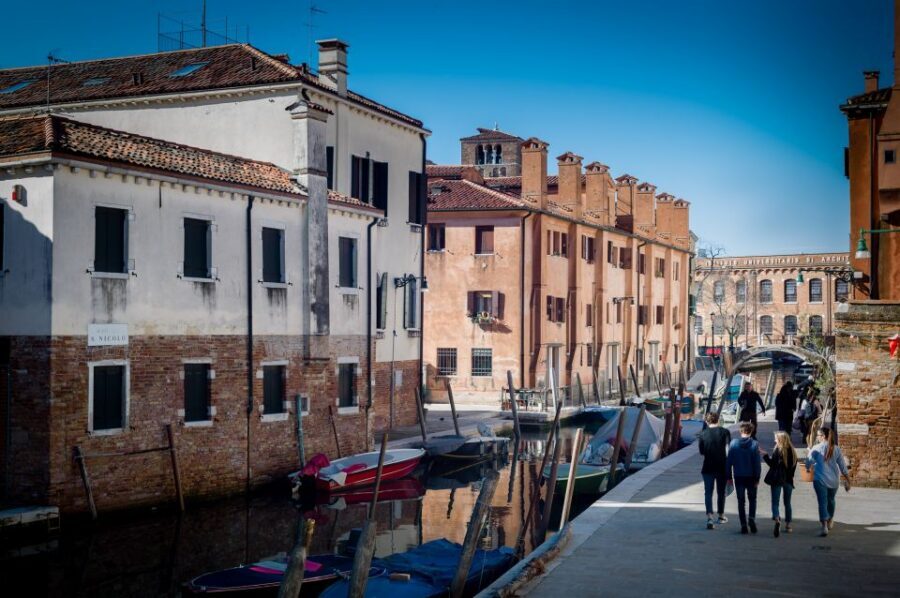 Venice: Hidden Spots Guided Photography Tour - A Pro Photographer Changes How You See Venice