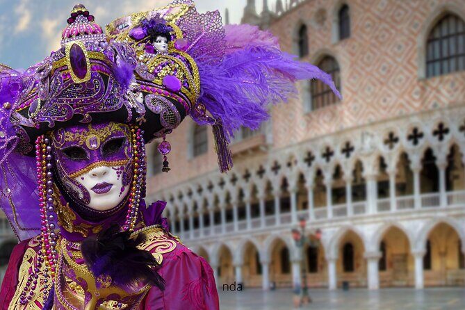 Venice Highlights Self Guided Scavenger Hunt and Walking Tour - Rialto Bridge: where the hunt turns sightseeing into a game