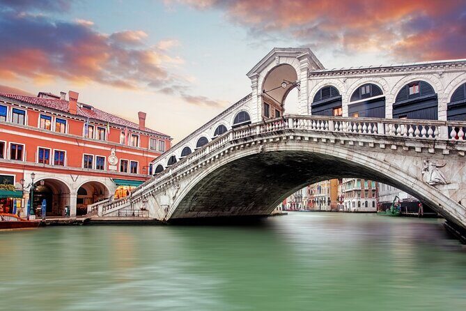 Venice Highlights Self Guided Scavenger Hunt and Walking Tour - Start at Basilica S. Maria Gloriosa dei Frari: your walk begins with a purpose