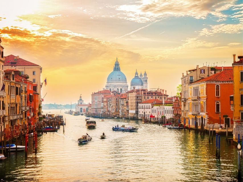 Venice: Highlights with Local Private Walking Tour & Gondola - Doge’s Palace: where Venetian power feels real