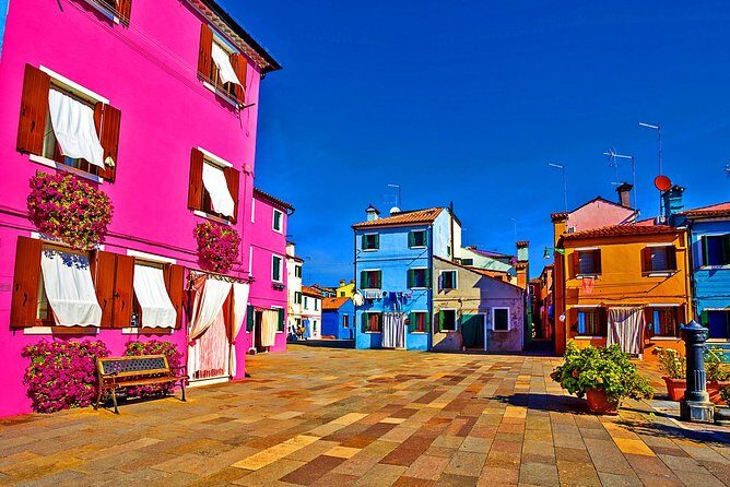 Venice Islands Cruise: Murano Glass, Rainbow Burano & Torcello - Murano Glass at the Furnace: What You’ll See (and What Might Feel Short)