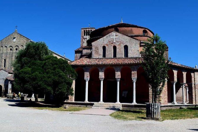 Venice Islands Cruise: Murano Glass, Rainbow Burano & Torcello - Guides Matter: When Friendly Narration Makes the Stops Click