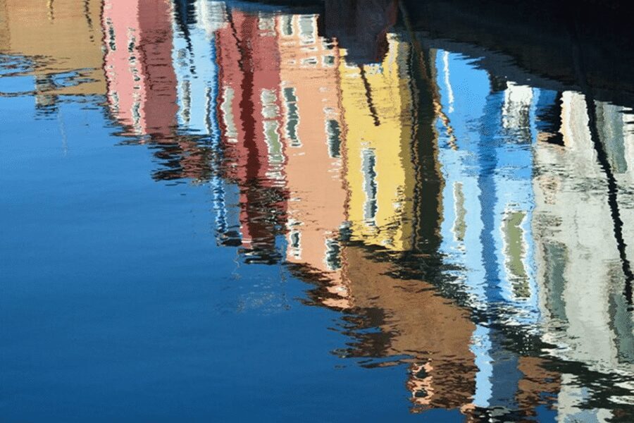 Venice Islands: Murano Glass & Burano Colors Guided Visit - Small Group, Multiple Languages, and Pacing