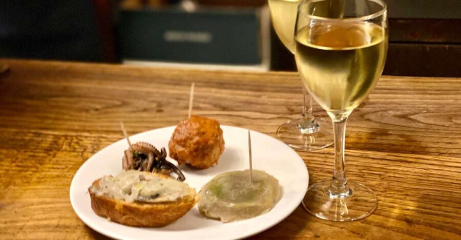 Venice: Jewish Ghetto and Cannaregio Food and Wine Tour - Key things you’ll notice on this Cannaregio and Jewish Ghetto food tour