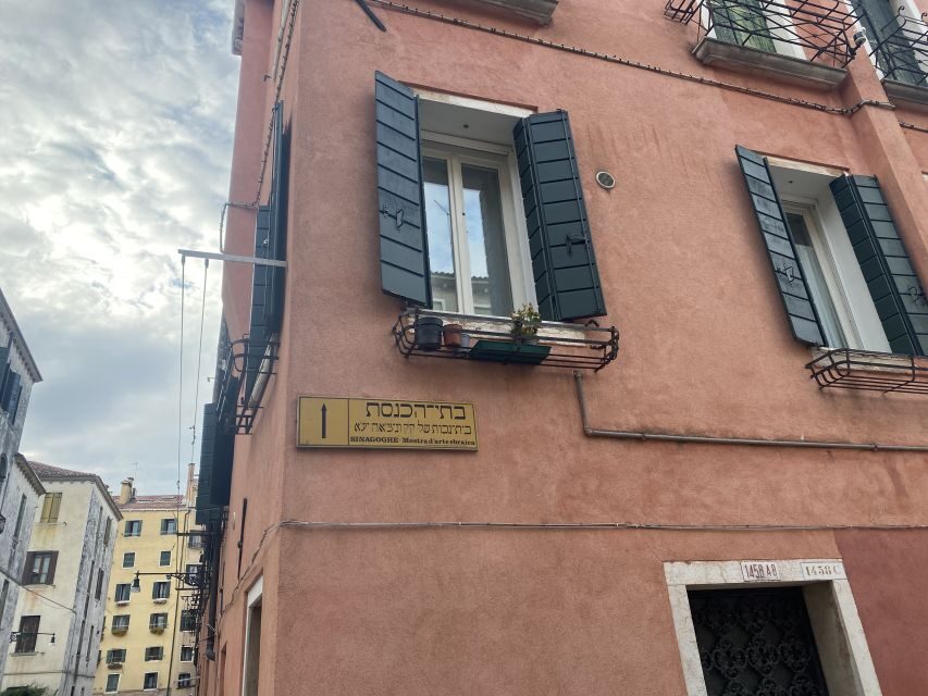 Venice: Jewish Ghetto and Cannaregio Food and Wine Tour - Six restaurant stops: what you eat, when it shows up, and why it’s worth it