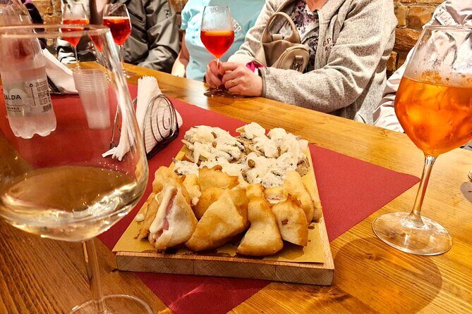 Venice: Jewish Ghetto & Cannaregio Area Food Tour: Pasta Wine Gelato and More! - Key things to know before you go