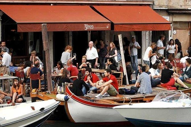 Venice: Jewish Ghetto & Cannaregio Area Food Tour: Pasta Wine Gelato and More! - The meeting spot and 4:00 pm start: Gam Gam Goodies