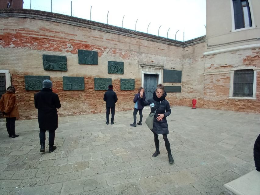 Venice: Jewish Ghetto Walking Tour with Synagogue Visits - Spanish Synagogue: what rare access really feels like