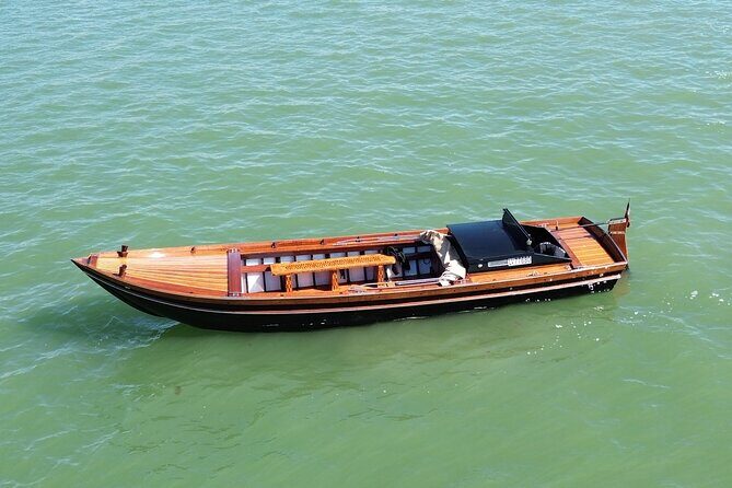 Venice Lagoon Tour with Historic Venetian Boat - Why this Venice Lagoon boat beats the usual gondola plan