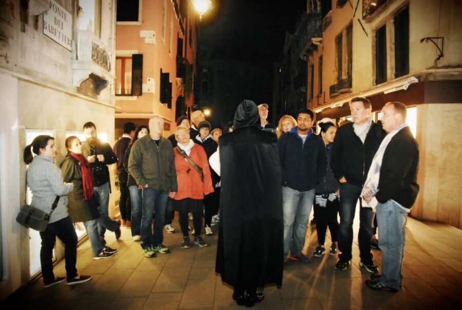 Venice: Legends, Anecdotes and Ghost Stories Walking Tour - Riva del Carbon: Canal Sounds, Old Stone, and the First Cold Whiff