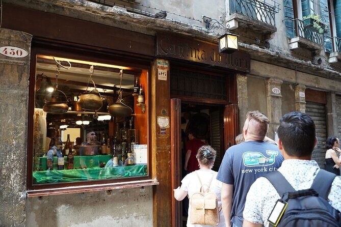 Venice Like a Local: Food, Wine & Spritz Tour with Traghetto Ride - Who this works best for (and who should think twice)