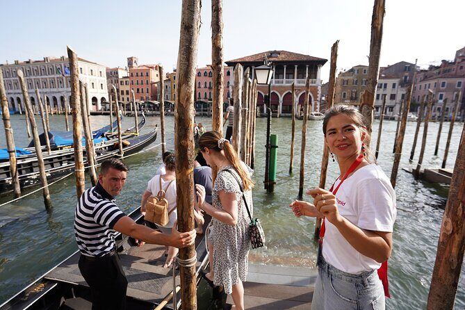 Venice Like a Local: Food, Wine & Spritz Tour with Traghetto Ride - Value check: how $107.63 makes sense in Venice terms