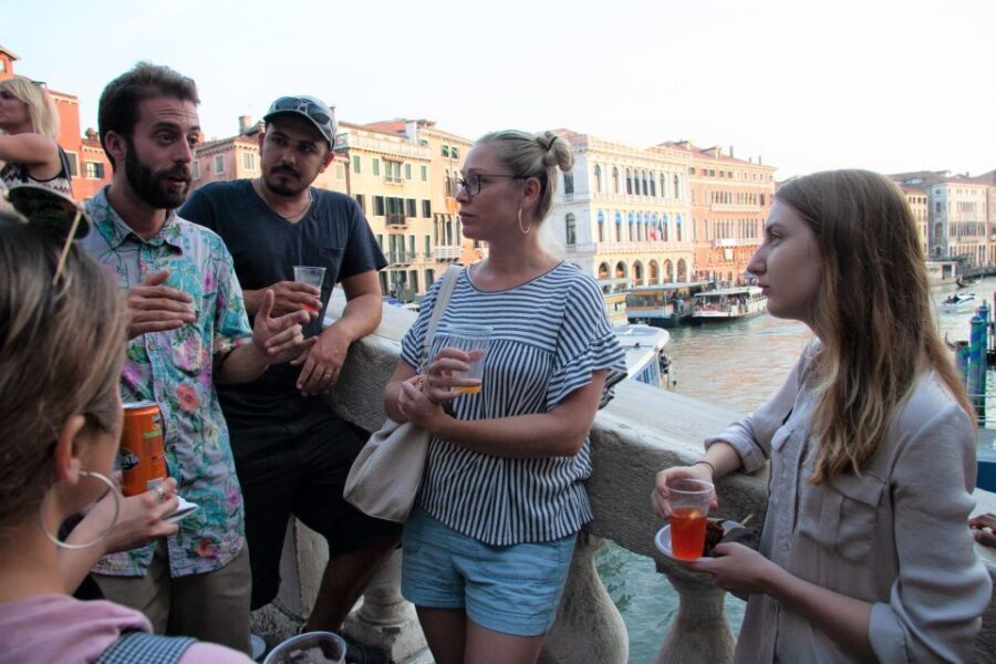 Venice: Local Secrets of Venice Tapas & Wine Walking Tour - Key points to know before you go
