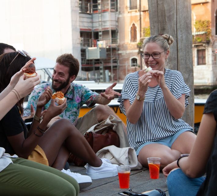 Venice: Local Secrets of Venice Tapas & Wine Walking Tour - Stop 1: a traditional bacaro pairing that sets expectations